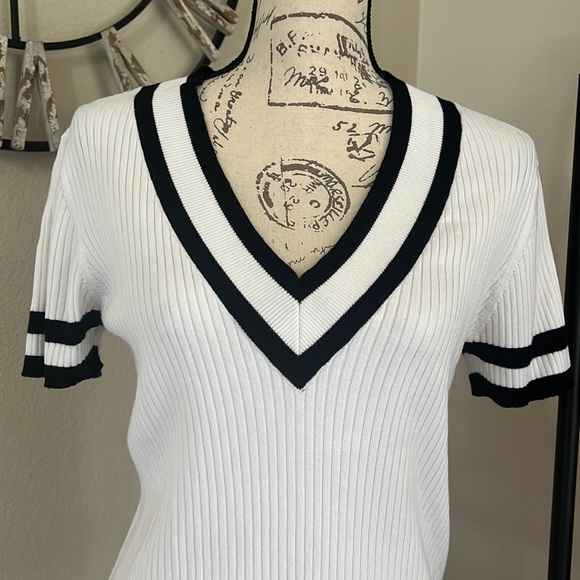 21 Main Knit Top - Picture 4 of 5